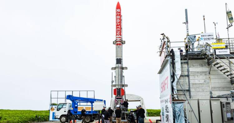 Image of people working on Tanga Rocket launch pad